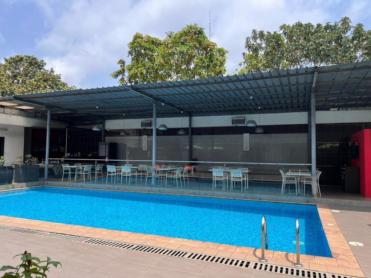 Residence Achenbach Abidjan Esterno foto