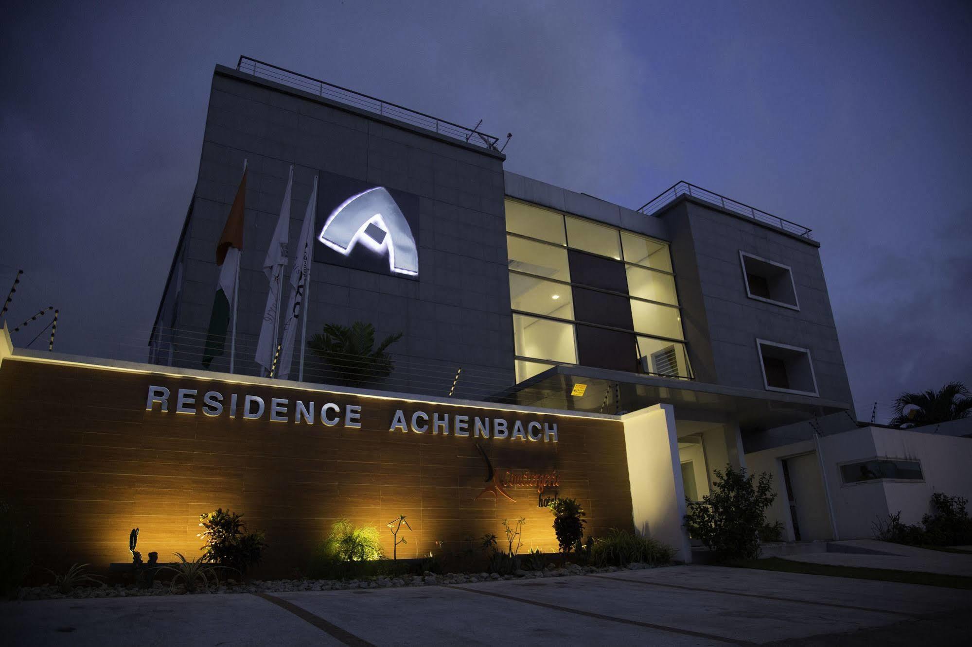 Residence Achenbach Abidjan Esterno foto